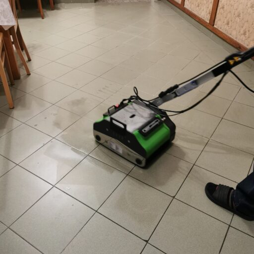 Czyszczenie podłóg i posadzek Wrocław